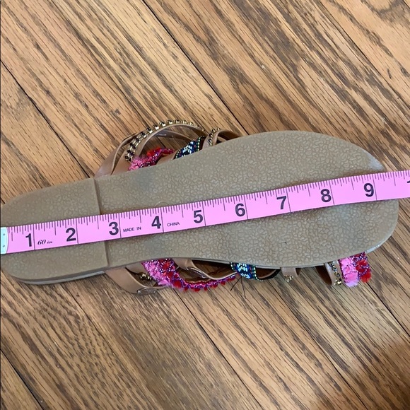 NWOT- Indian Sandals - Picture 7 of 9
